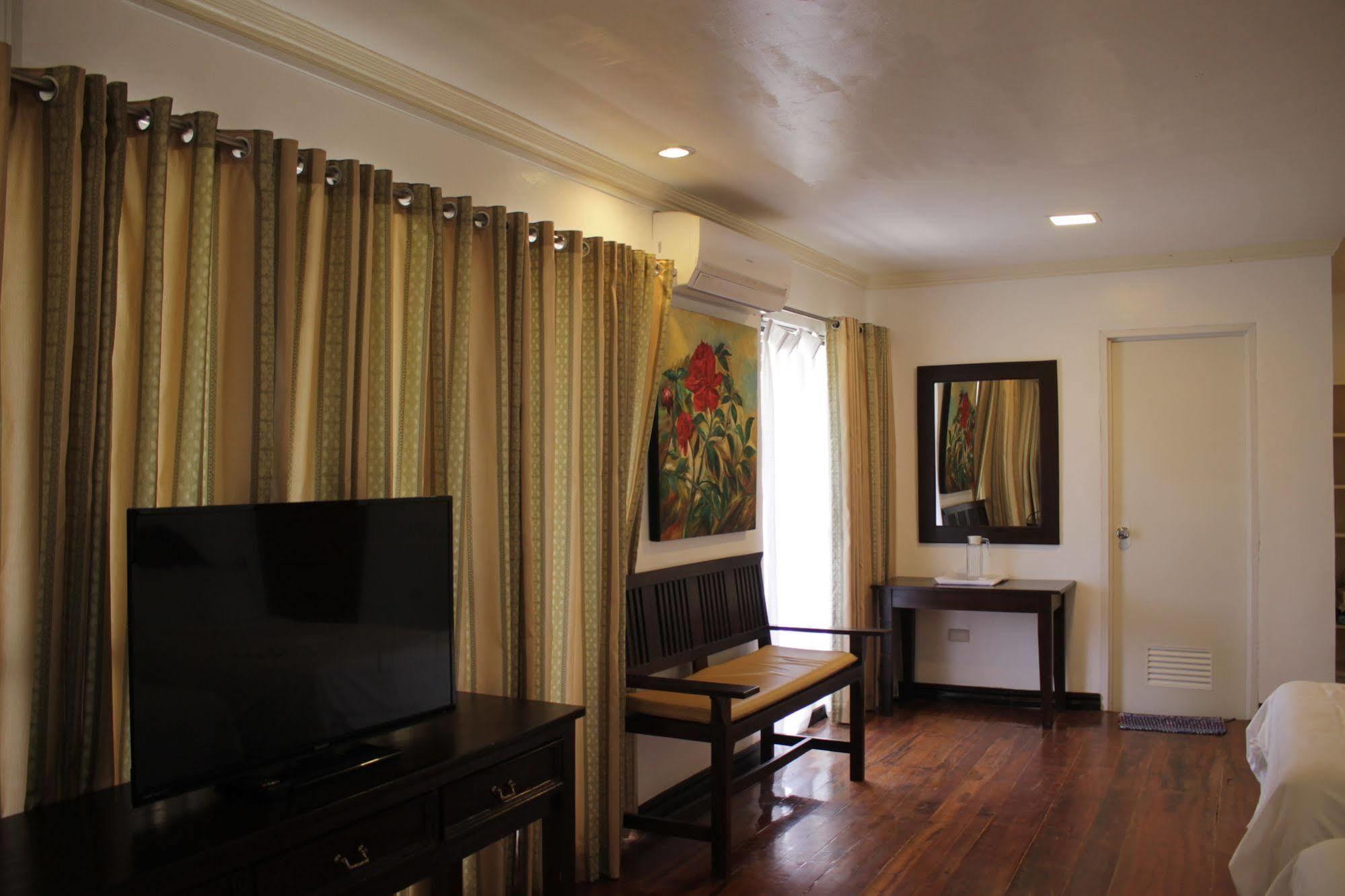 Sipalay Jamont Hotel Buitenkant foto