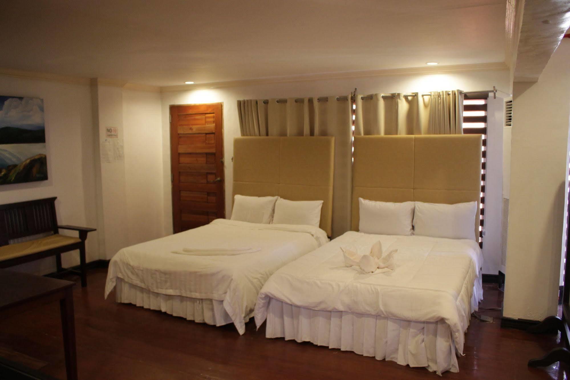 Sipalay Jamont Hotel Buitenkant foto
