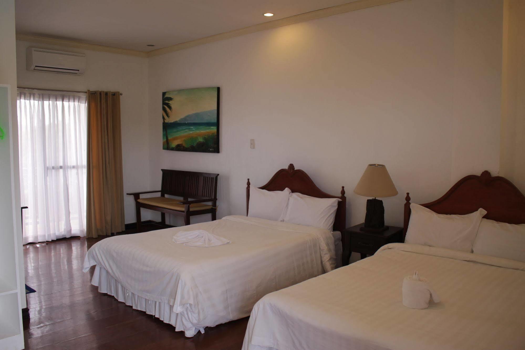 Sipalay Jamont Hotel Buitenkant foto