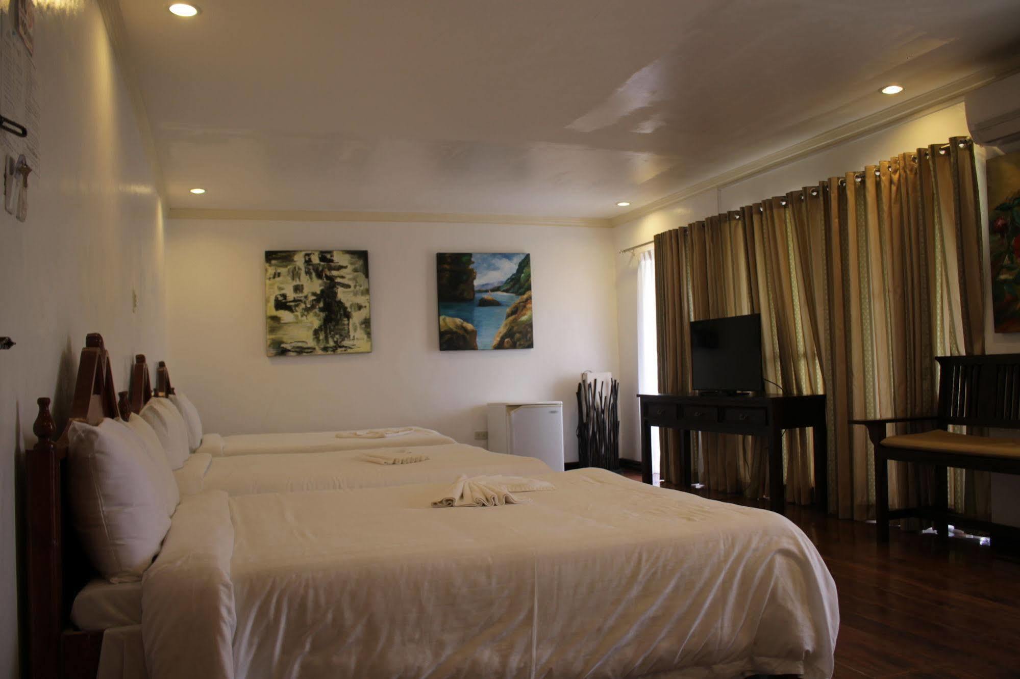 Sipalay Jamont Hotel Buitenkant foto