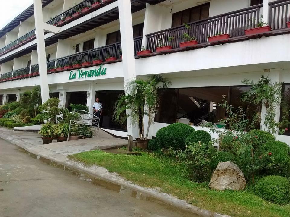 Sipalay Jamont Hotel Buitenkant foto