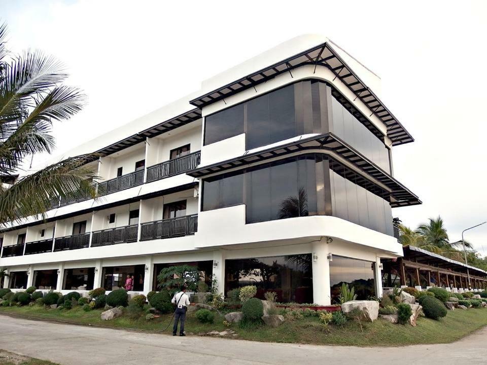 Sipalay Jamont Hotel Buitenkant foto
