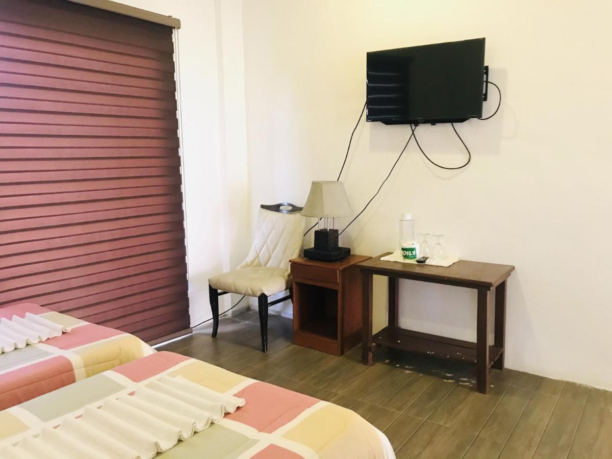 Sipalay Jamont Hotel Buitenkant foto